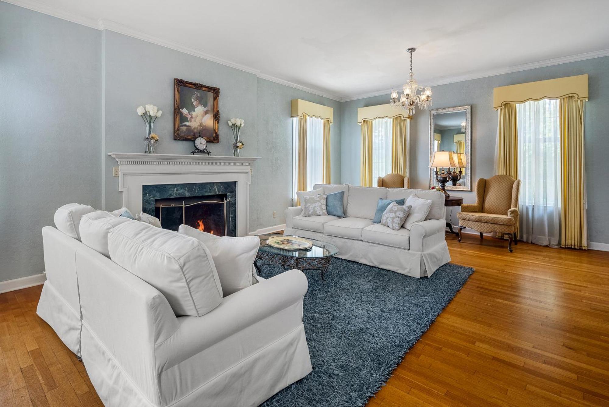 Beland Mansion-Blue Jay Suite! Форт-Смит Экстерьер фото